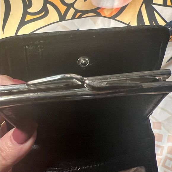 Brighton Bellissimo Heart Small Wallet - Picture 9 of 11